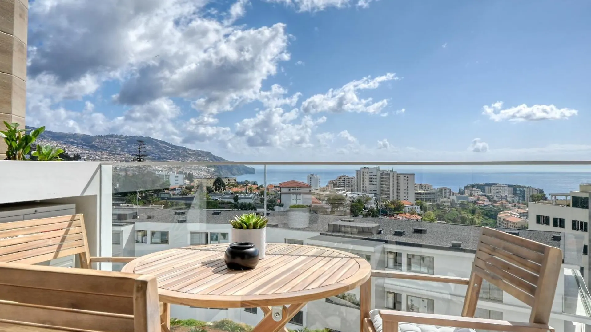 The Place By Nicolene, A Home In Madeira Funchal  0*, Funchal (Madeira)