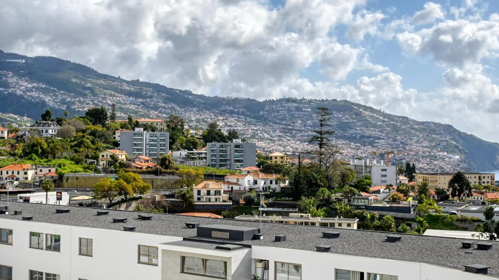 Apartment The Place By Nicolene, A Home In Madeira Funchal