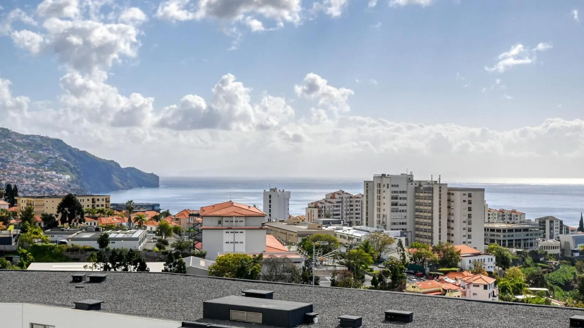 The Place By Nicolene, A Home In Madeira Funchal